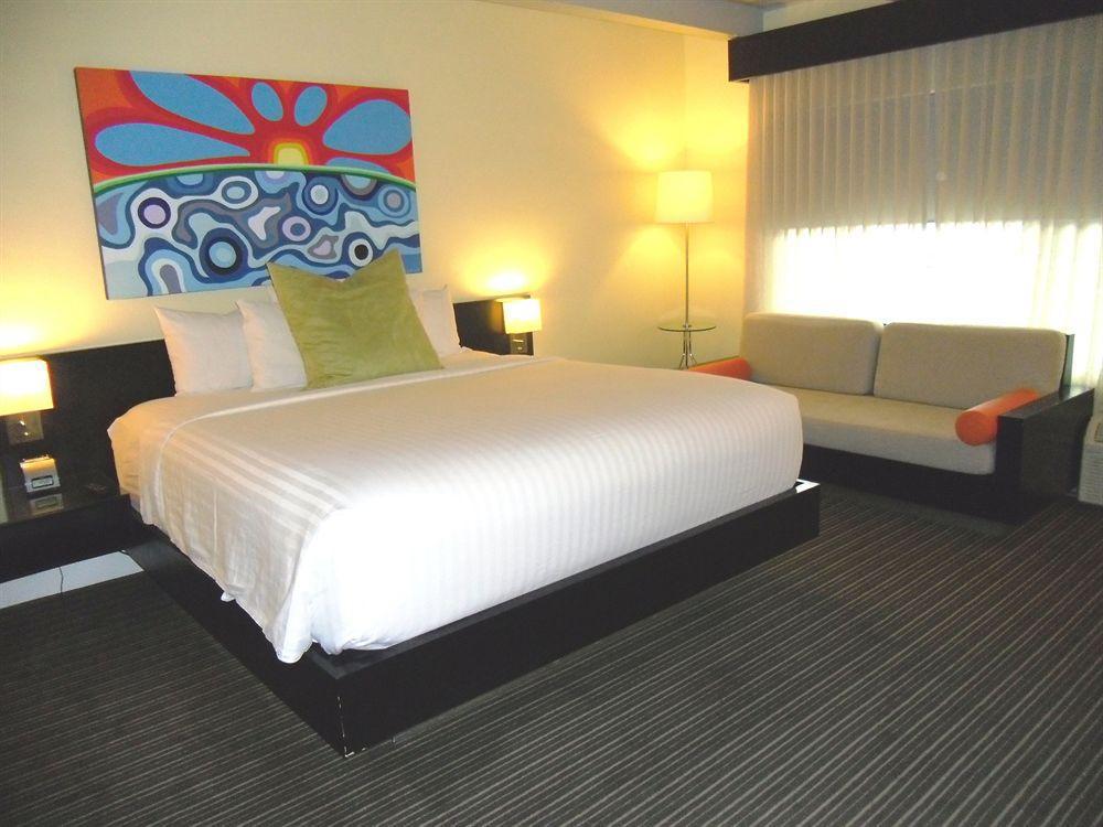 Hotel Current Long Beach Exterior photo