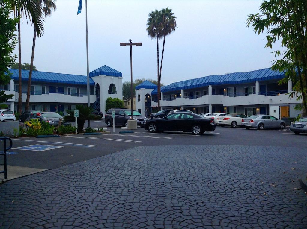 Hotel Current Long Beach Exterior photo