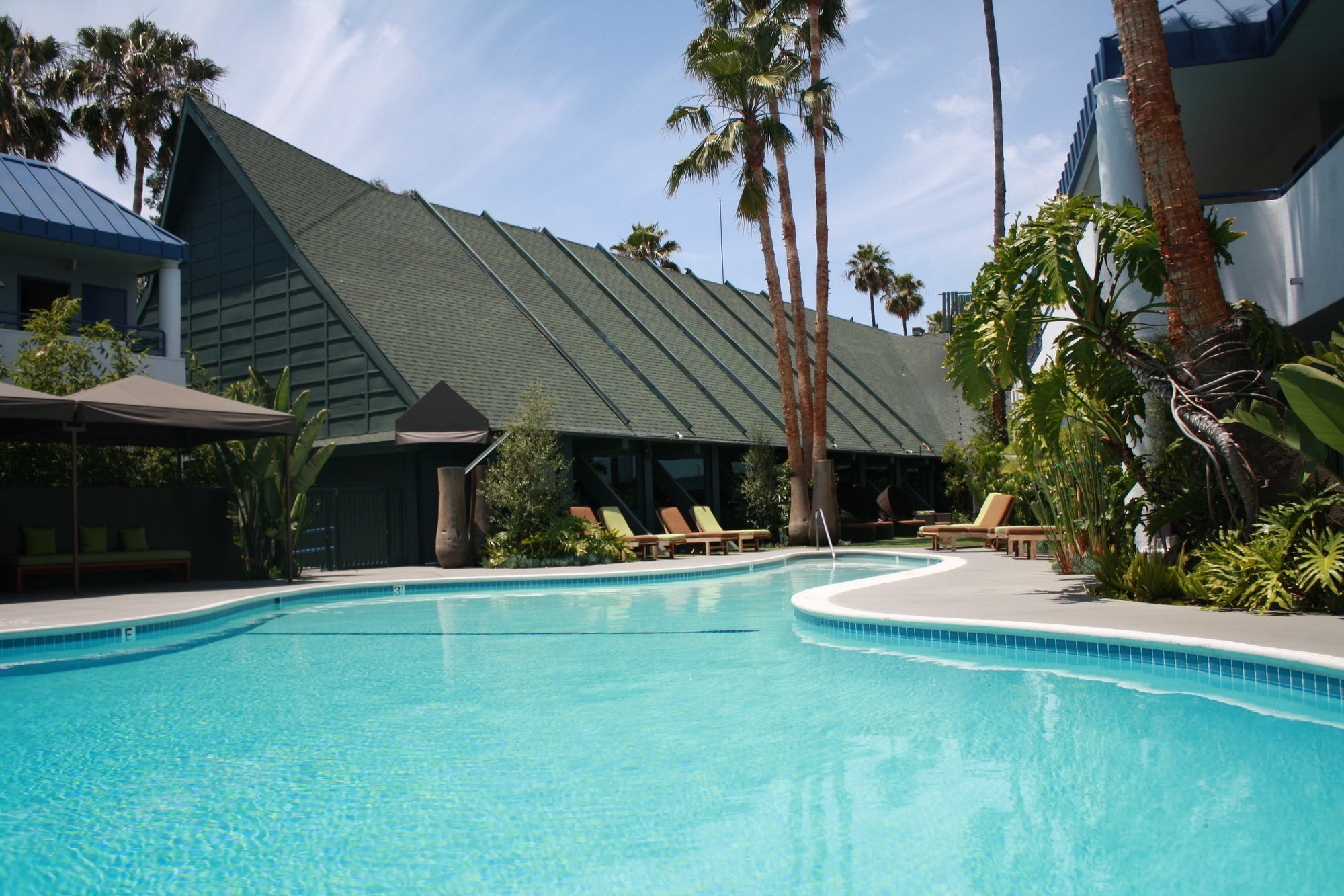 Hotel Current Long Beach Exterior photo